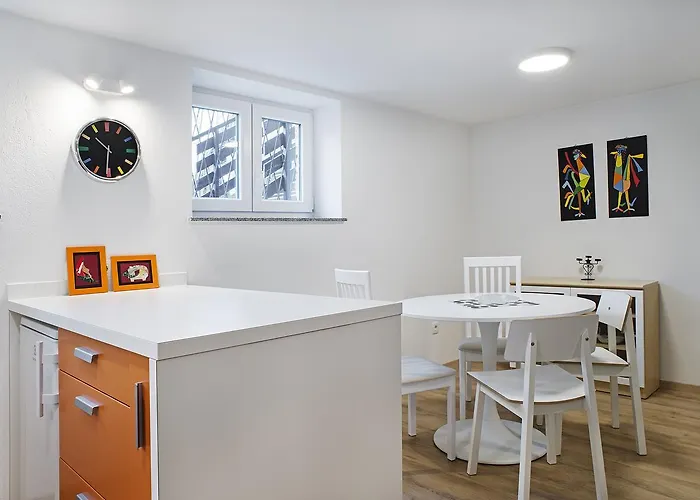 Apartment Your Colourful *